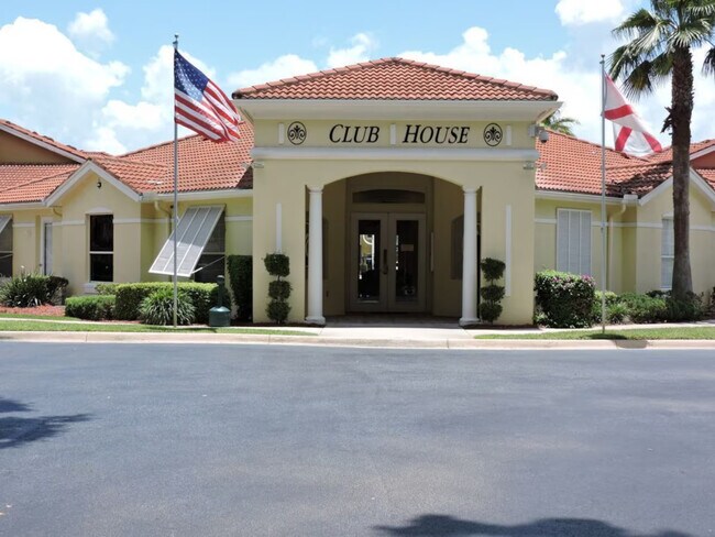 Building Photo - 1061 Lake Berkley Dr