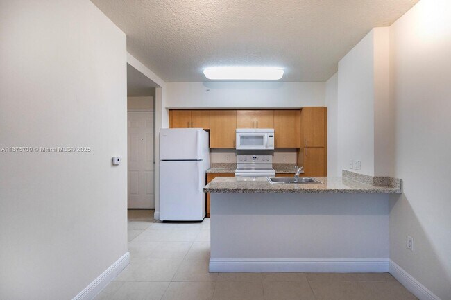 Building Photo - 2350 SW 27th Ave