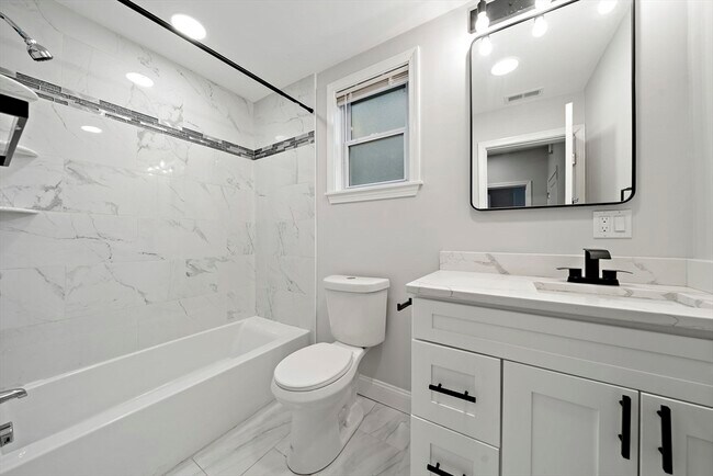 Building Photo - 22 Madison Ave