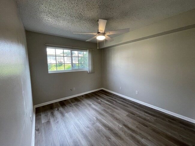 Building Photo - For Lease - 2BR/1BA at Landmark Condominiums!