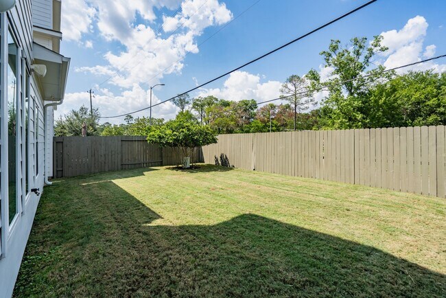 Building Photo - 2214 Cortijo Pl