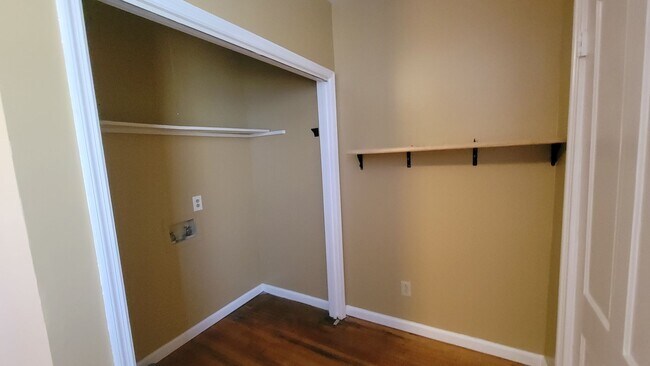 Building Photo - 803/805 MA - BEE