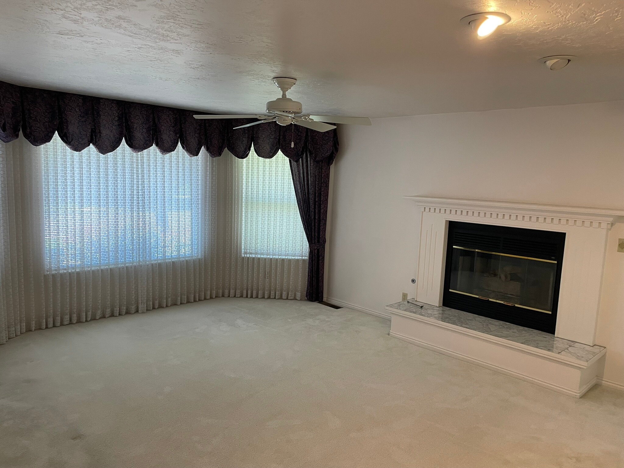 Building Photo - 132 N 170 E