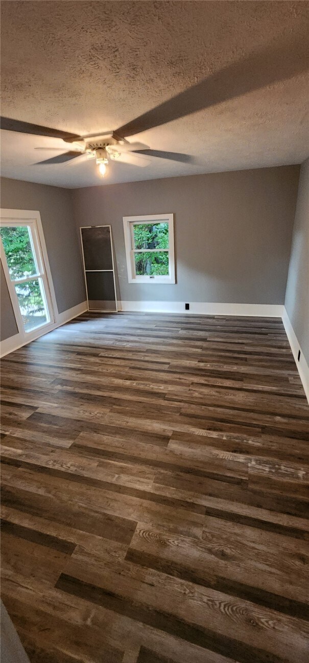 Building Photo - 2853 County House Rd