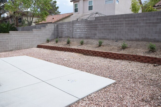 Building Photo - 7729 Paseo Vista Dr
