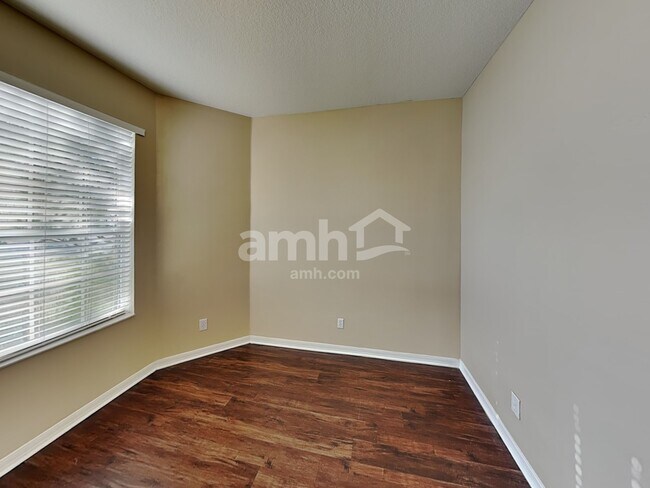 Building Photo - 6101 41st St E