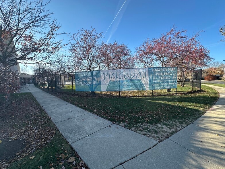 Building Photo - 37 W Conti Pky