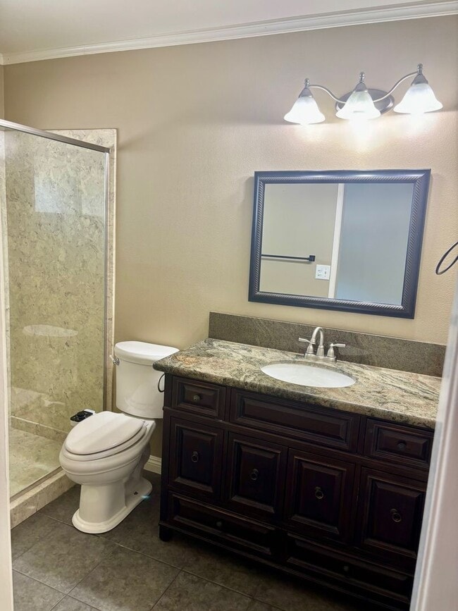 Building Photo - 2850 S Whispering Lakes Ln