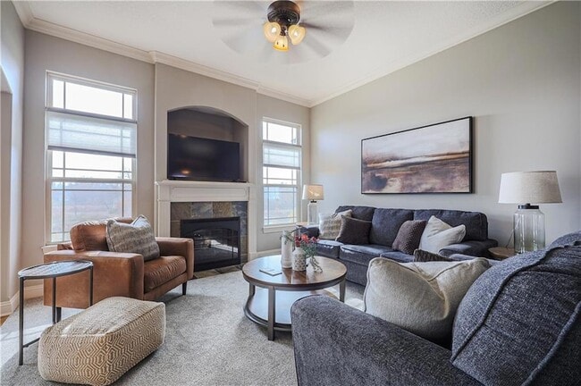 Building Photo - 5029 Woodstock Ct