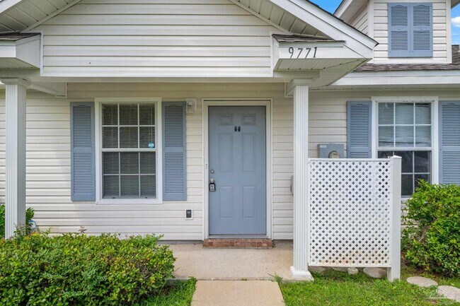 Building Photo - 9771 Cobblebrook Dr
