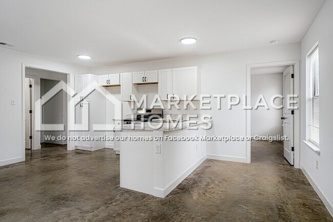 Building Photo - 1367 Chadwick Cir