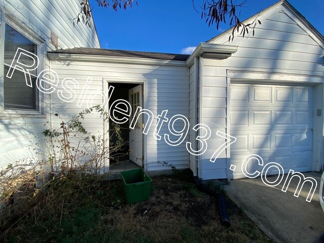 Building Photo - 2 Bed 1 bath home