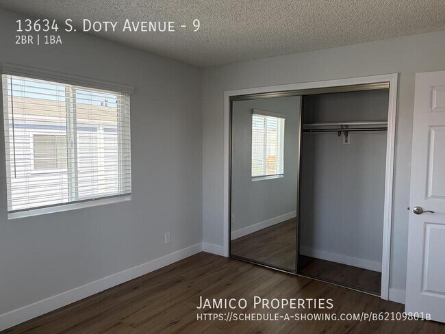 Building Photo - 13634 S Doty Ave