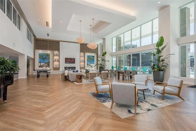 Building Photo - 920 N Osceola Ave