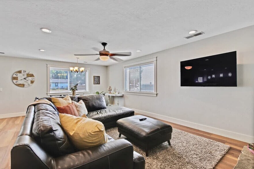 Building Photo - 17125 Northside Blvd