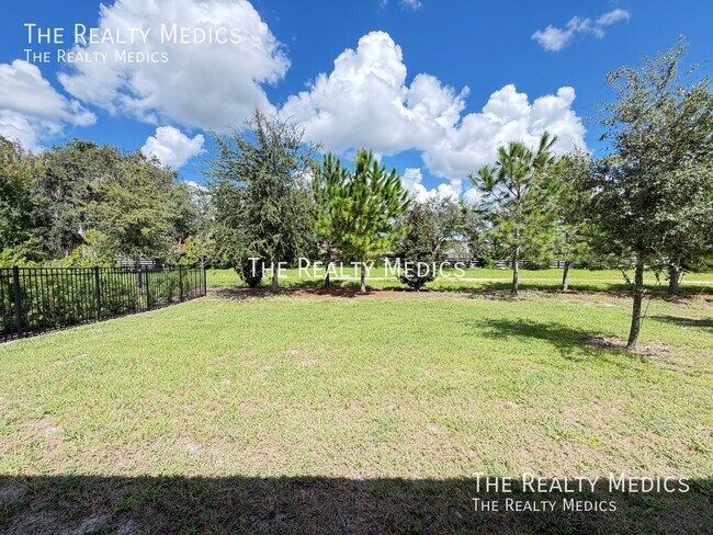 Building Photo - 8053 Penrose Pl