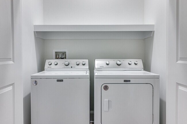 Building Photo - 105 Sugar Sands Dr