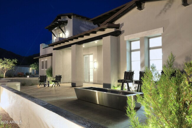 Building Photo - 9979 E Toms Thumb