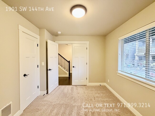 Building Photo - 1901 SW 144th Ave