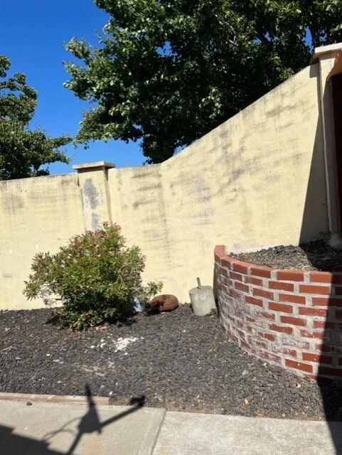 Building Photo - 417 Powell Dr