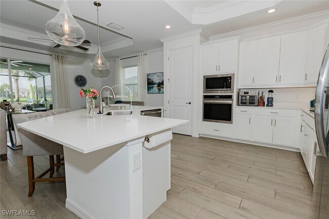 Building Photo - 5790 Kingston Pl
