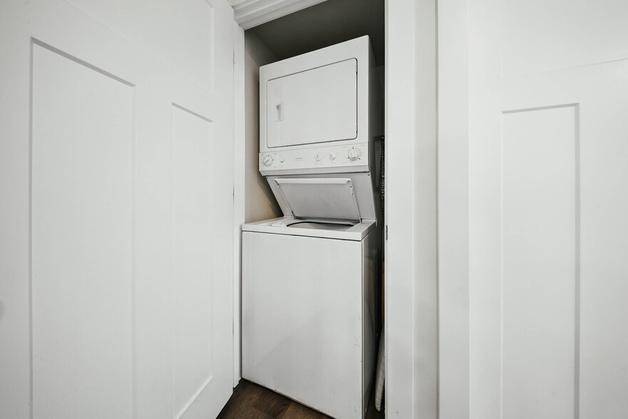 APT A - 259 E Herbert Ave