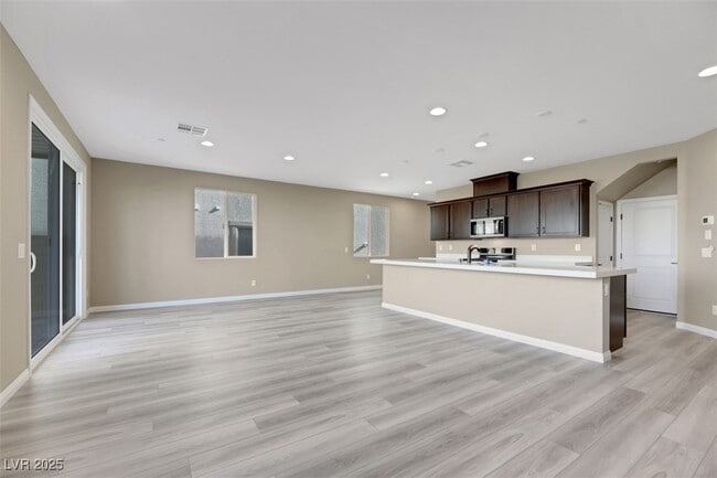 Building Photo - 10602 Dryades Ave