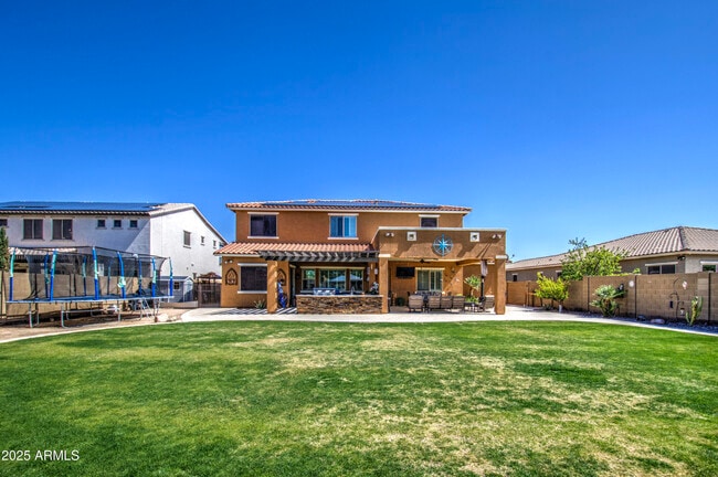 Building Photo - 3016 N Glenview