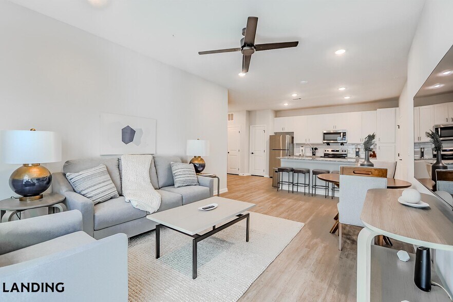 Building Photo - 1650 Harris Hill Rd