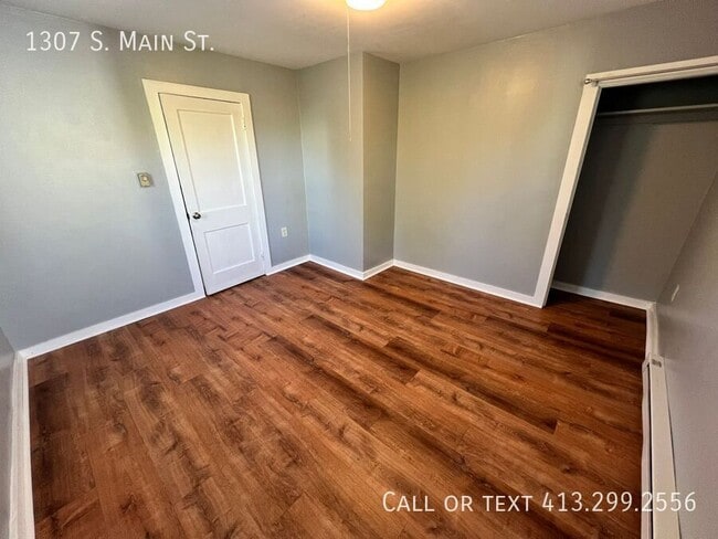 Building Photo - 1307 S Main St