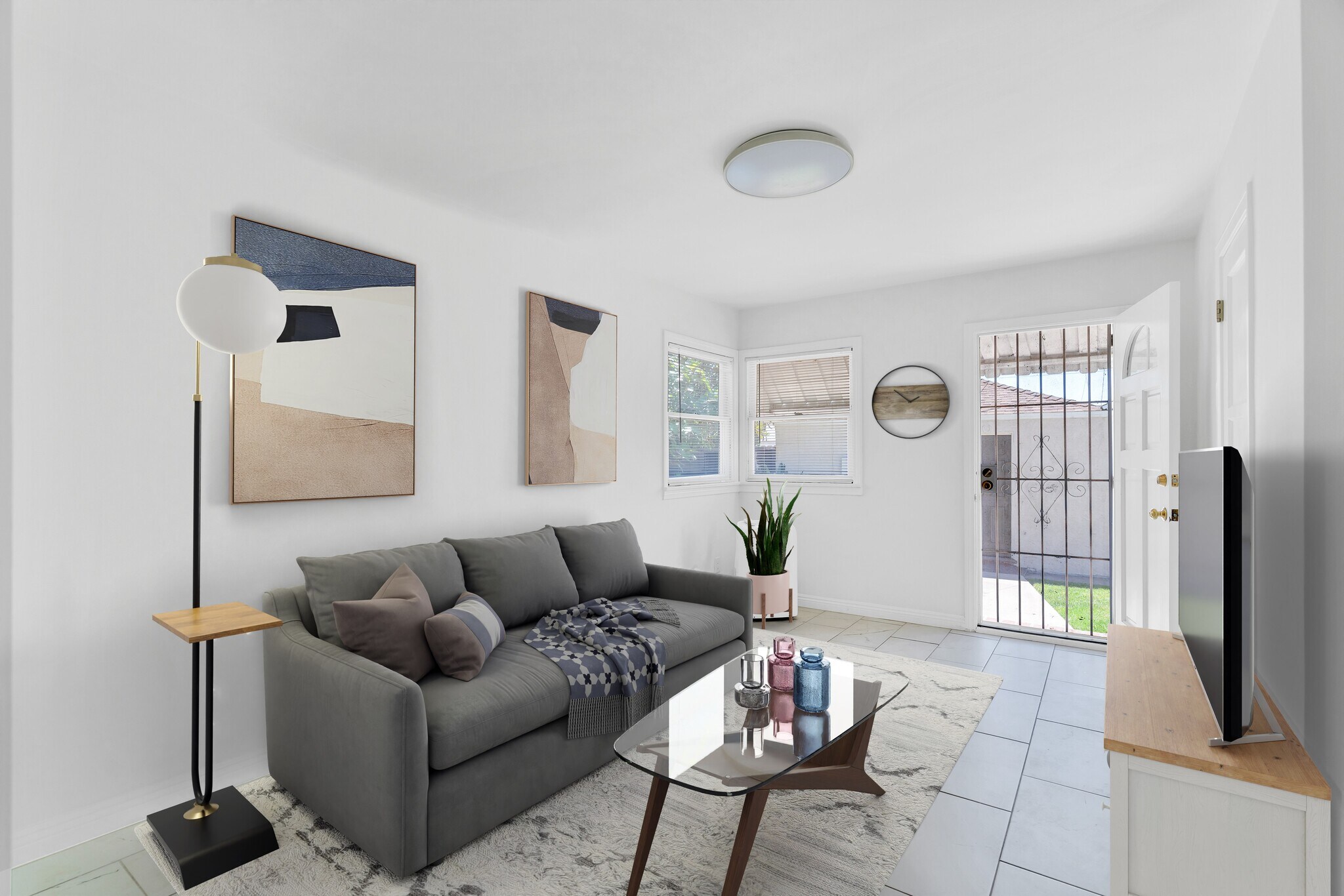 Family, TV Room furnished - 2935 Westwood Blvd