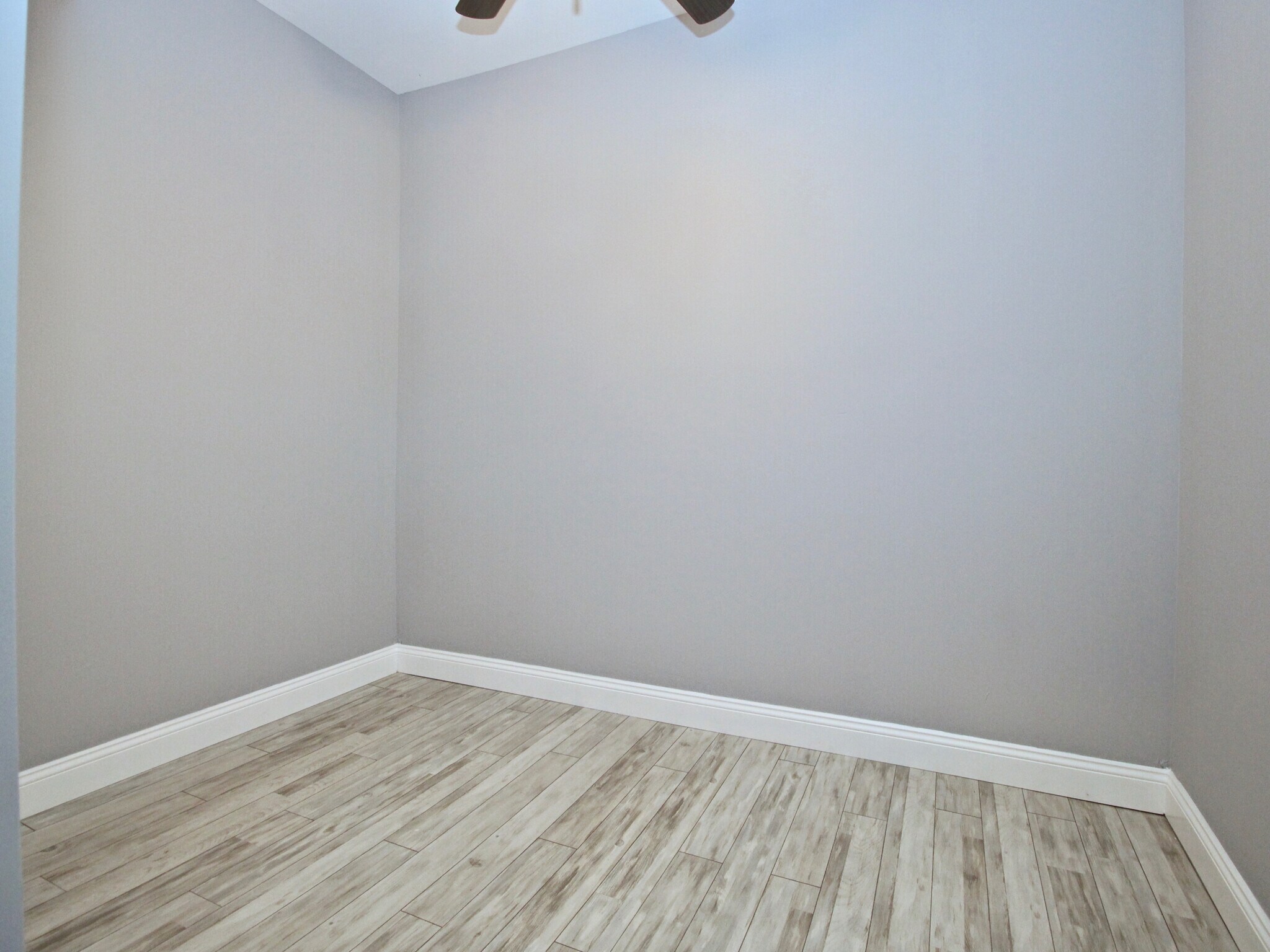 Building Photo - 3526 Vista Ave