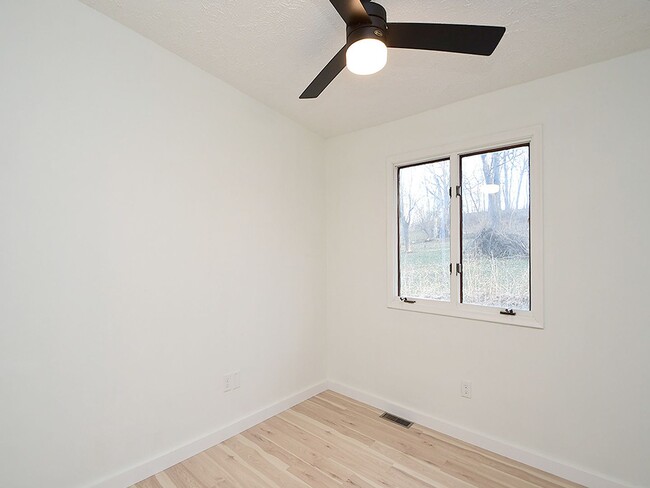 Building Photo - 4640 Washington Ave