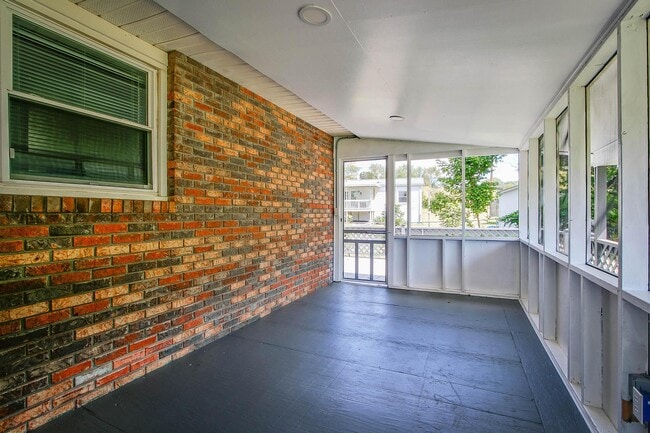 Building Photo - 1205 Morning Star Ln