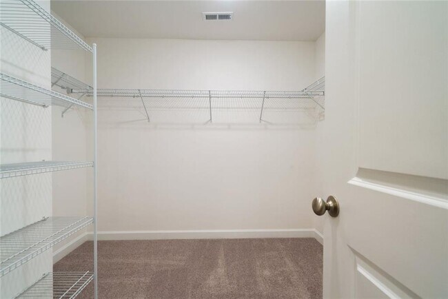 Building Photo - 313 Niles Ct