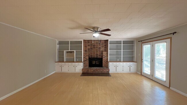 Building Photo - 3-Bedroom Dalraida Delight