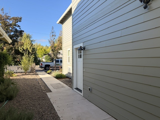 Building Photo - 261 Talent Ave
