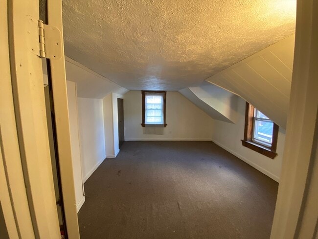 Building Photo - 46 Whiting St