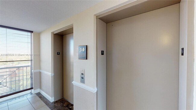 Building Photo - 9021 SW 94th St