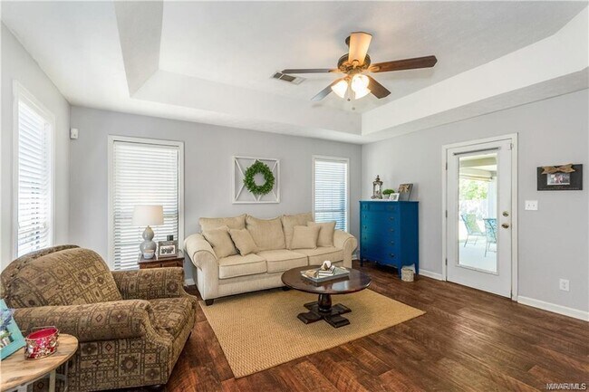 Building Photo - 7091 Buckram Oak Dr