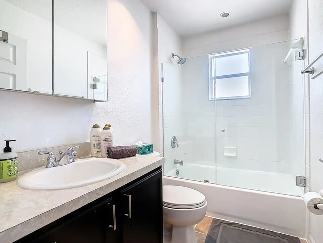 Building Photo - 1145 Troon Cir