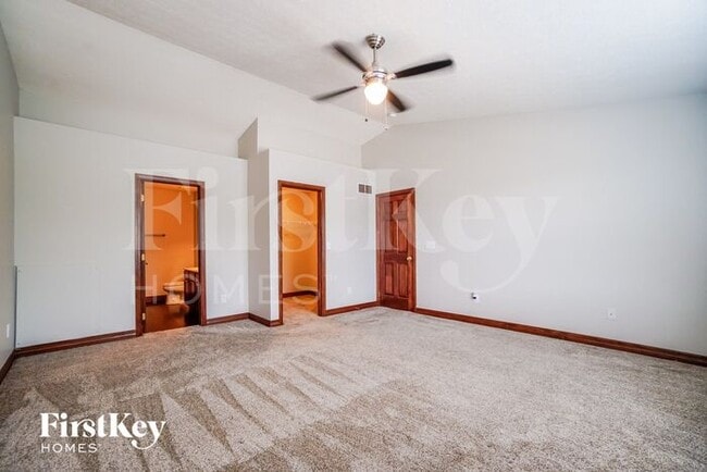 Building Photo - 9455 Strawser St