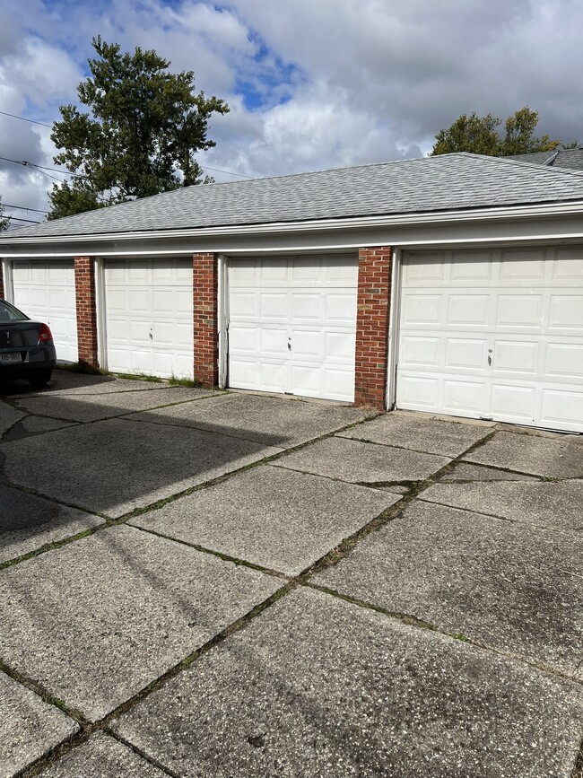 Garage Parking-1 car - 365 Englewood Ave