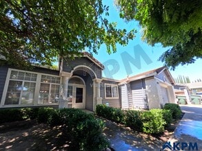 Building Photo - 663 Stoneridge Ct