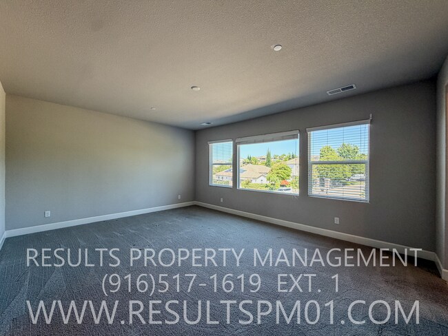 Building Photo - Beautiful Spacious El Dorado Hills Home in gated community