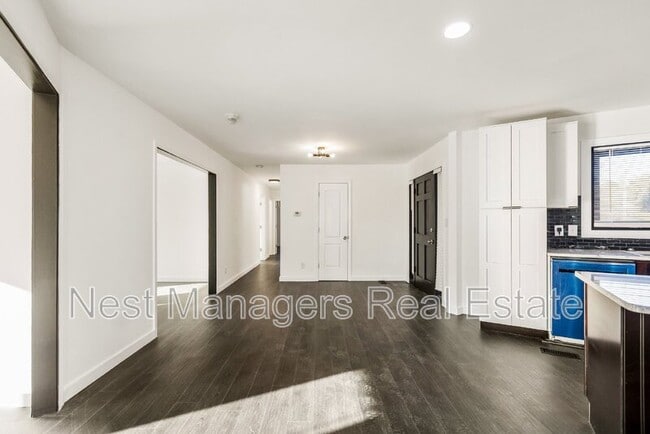 Building Photo - 554 Snow Hill Rd