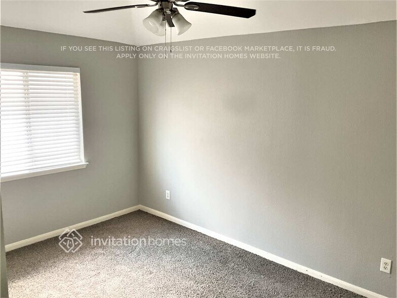 Building Photo - 1204 Taylor Ln