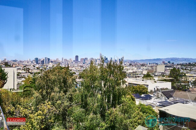 Building Photo - Noe Valley: Top Floor Condo w/ City Views, Garage Parking & W/D in unit