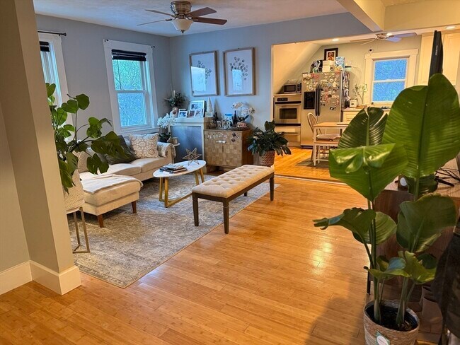 Building Photo - 22 Linden Rd