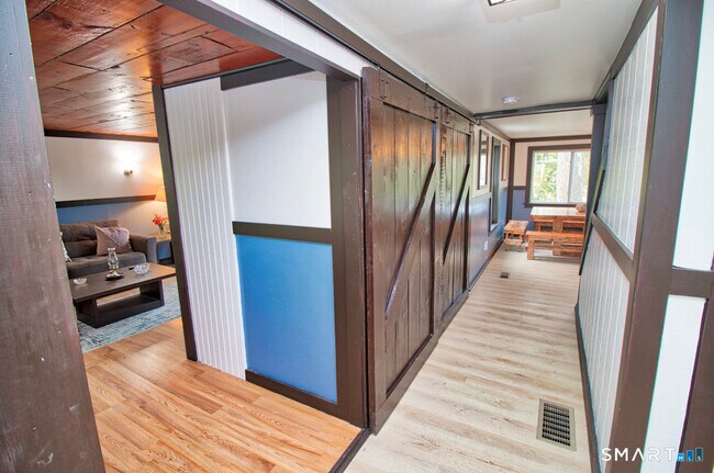 Building Photo - 15 Lower Rd